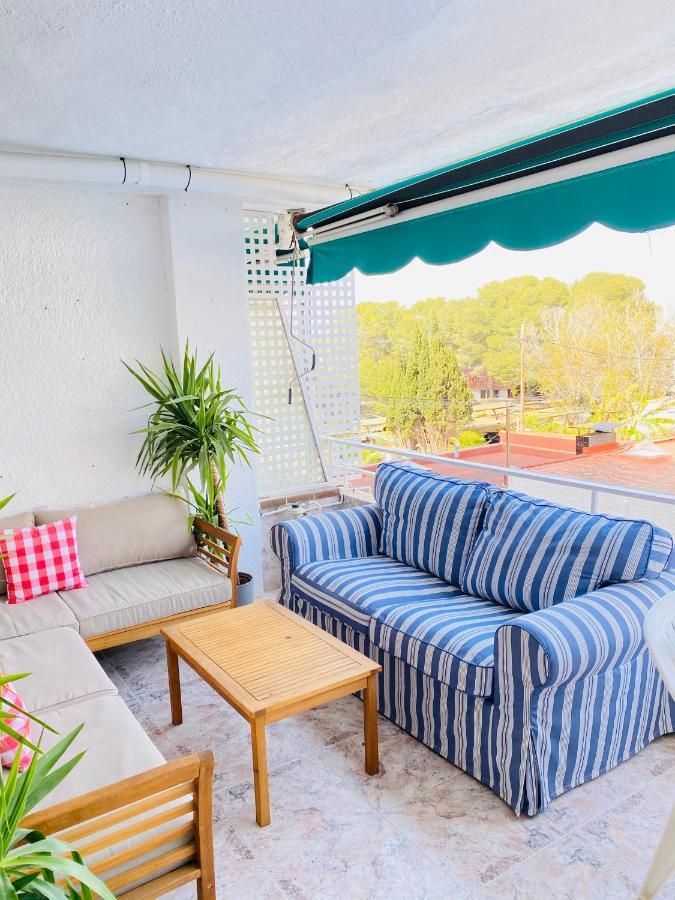 Bbq - Pool - Costa Apartments Салоу Екстериор снимка
